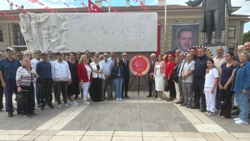 CHP Eskişehir’den 30 Ağustos’ta Atatürk Anıtı’na çelenk